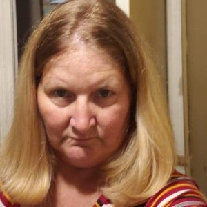 Meet your Posher, Lucinda